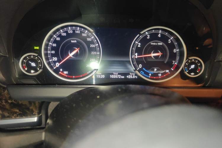 Used BMW 6 Series 2012 640i Gran Coupe Odometer Close Up