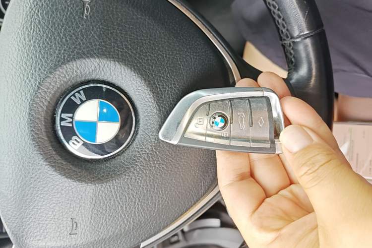 Used BMW 6 Series  Vehicle Key