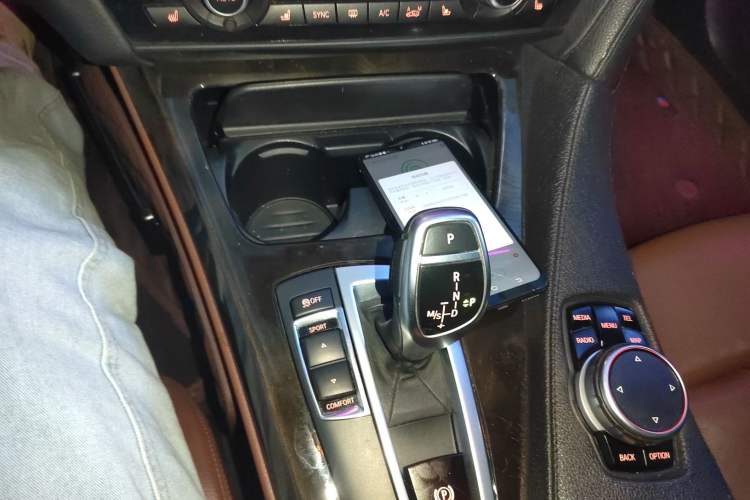 Used BMW 6 Series 2013 Facelift 640i Gran Coupe Gear Lever