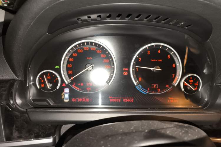 Used BMW 6 Series 2013 Facelift 640i Gran Coupe Odometer Close Up