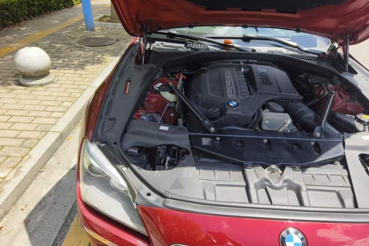 Used BMW 6 Series 2013 640i Coupe Engine Bay Right