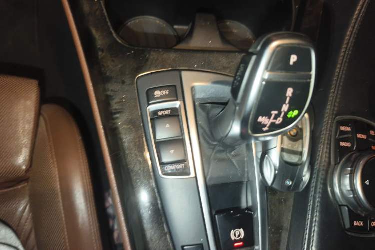 Used BMW 6 Series 2013 Facelift 640i Gran Coupe Gear Lever