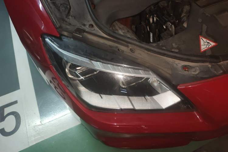 Used BMW 6 Series 2013 Facelift 640i Gran Coupe Right Front Headlight