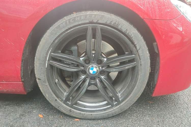 Used BMW 6 Series 2013 Facelift 640i Gran Coupe Right Front Wheel Hub