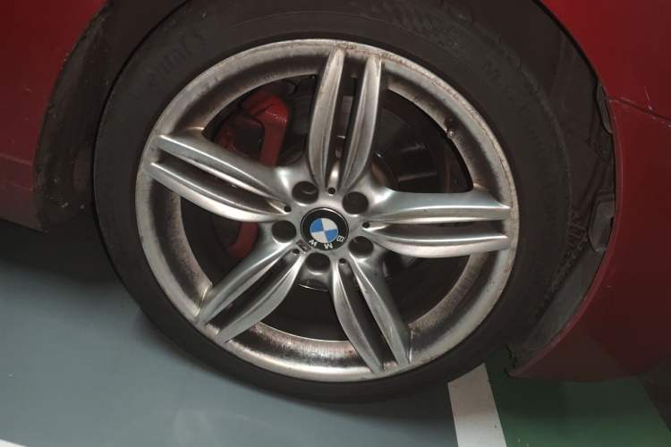 Used BMW 6 Series 2013 Facelift 640i Gran Coupe Right Front Wheel Hub
