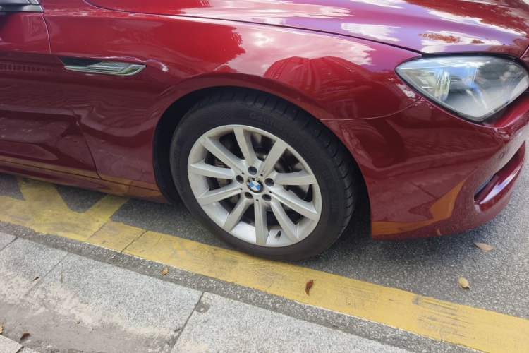 Used BMW 6 Series 2013 640i Coupe Right Front Wheel Hub
