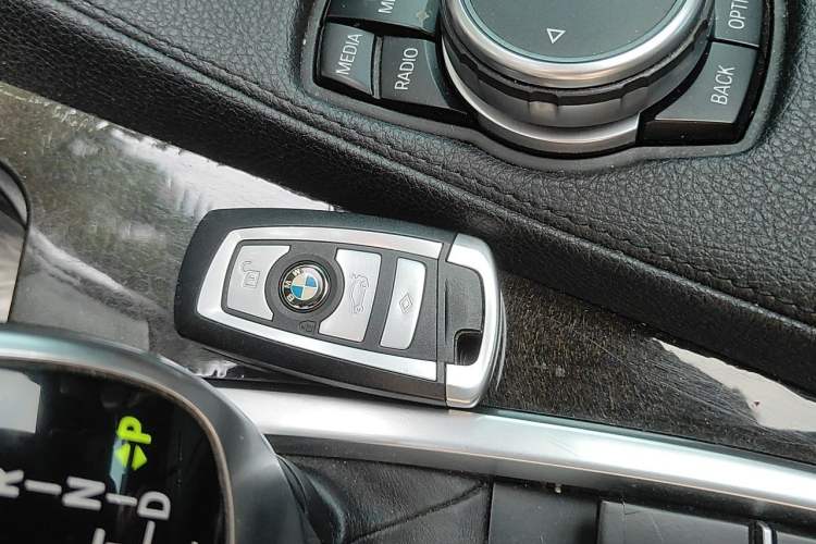 Used BMW 6 Series 2013 Facelift 640i Gran Coupe Vehicle Key