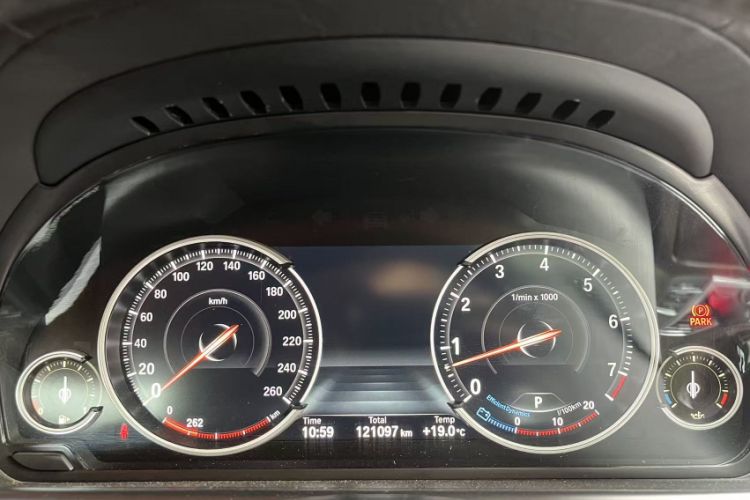 Used BMW 6 Series 2013 Facelift 640i xDrive Gran Coupe Odometer Close Up