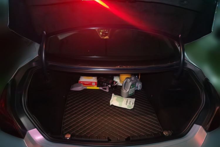 Used BMW 6 Series 2013 640i Coupe Trunk