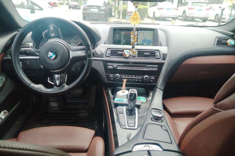 Used BMW 6 Series 2013 Facelift 640i Gran Coupe Center Console