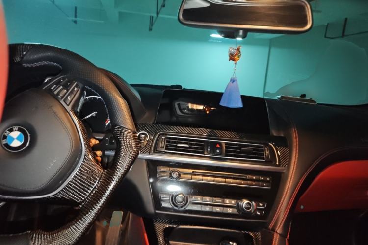 Used BMW 6 Series 2013 Facelift 640i Convertible Coupe Center Console
