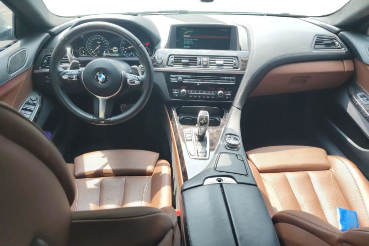 Used BMW 6 Series  Center Console