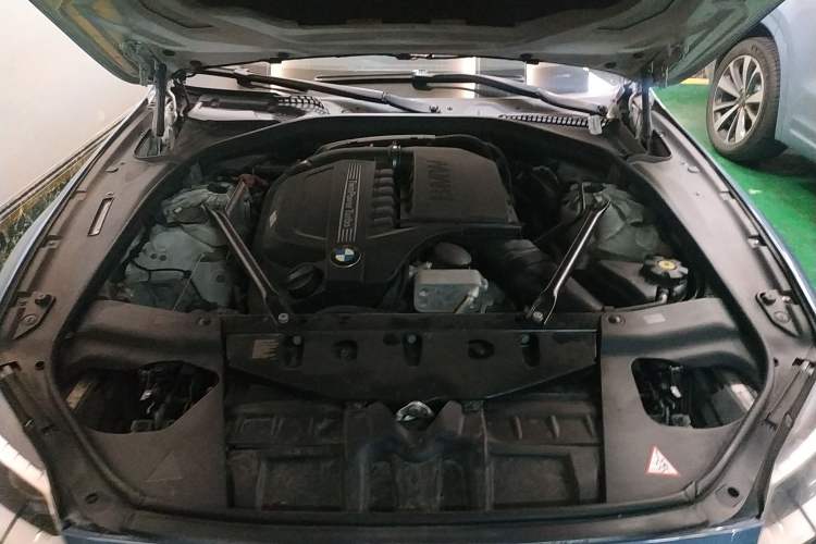 Used BMW 6 Series 2013 Facelift 640i Gran Coupe Engine Bay