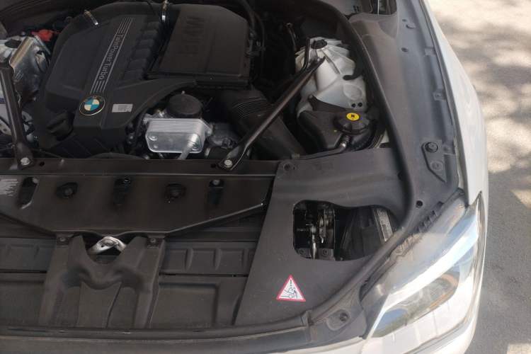 Used BMW 6 Series 2013 Facelift 640i Gran Coupe Engine Bay Left