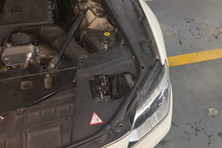 Used BMW 6 Series 2013 Facelift 640i xDrive Gran Coupe Engine Bay Left