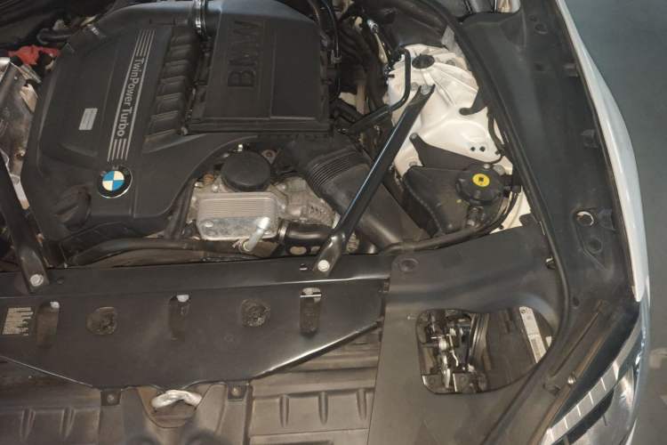 Used BMW 6 Series 2013 Facelift 640i xDrive Gran Coupe Engine Bay Left