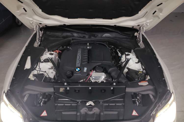 Used BMW 6 Series 2013 Facelift 640i Gran Coupe Engine Bay