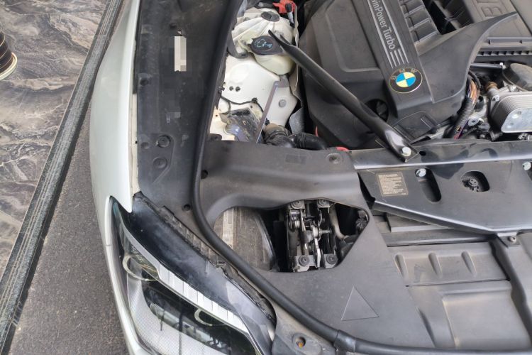 Used BMW 6 Series 2013 Facelift 640i Gran Coupe Engine Bay Right