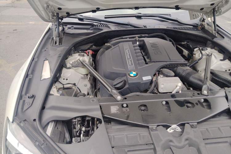 Used BMW 6 Series 2013 Facelift 640i Gran Coupe Engine Bay Right