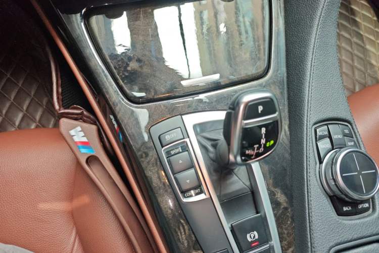 Used BMW 6 Series 2013 640i Coupe Gear Lever