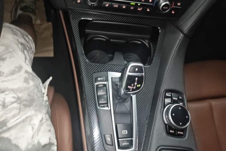 Used BMW 6 Series 2013 Facelift 640i Gran Coupe Gear Lever