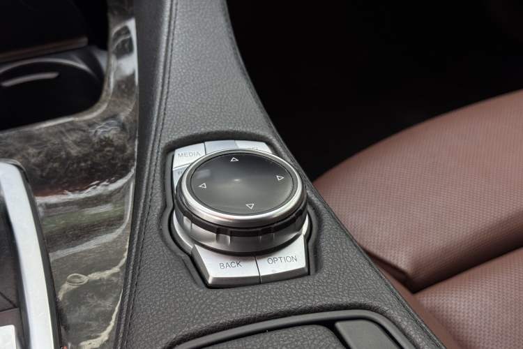Used BMW 6 Series 2013 Facelift 640i Gran Coupe Interior 7