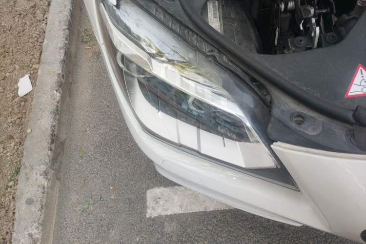 Used BMW 6 Series 2013 Facelift 640i Gran Coupe Right Front Headlight
