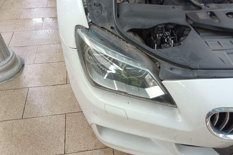 Used BMW 6 Series 2013 Facelift 640i xDrive Gran Coupe Right Front Headlight