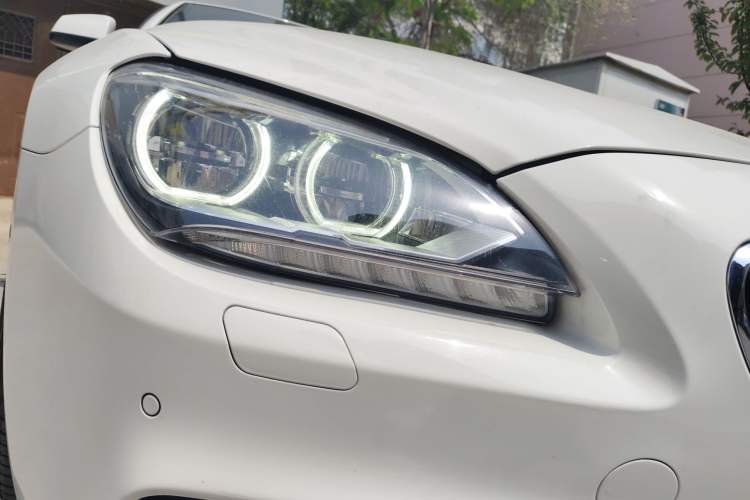 Used BMW 6 Series  Right Front Headlight
