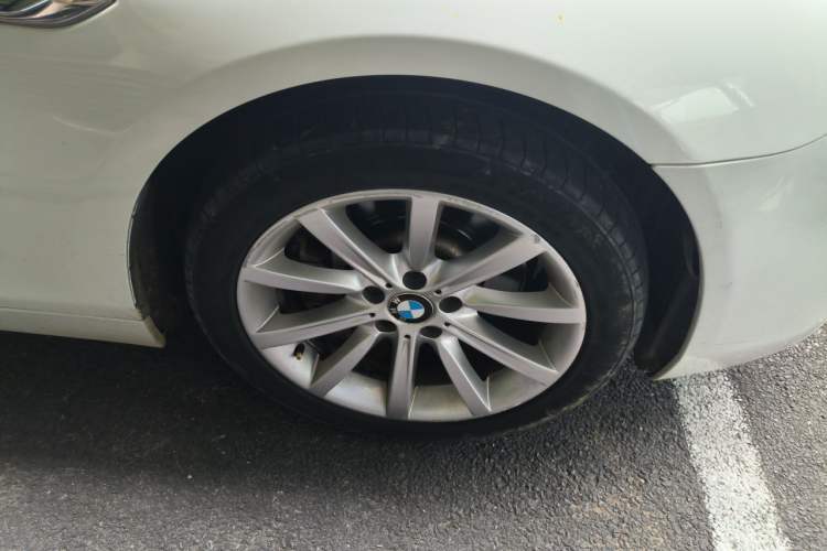 Used BMW 6 Series 2013 Facelift 640i Gran Coupe Right Front Wheel Hub