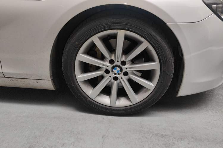 Used BMW 6 Series 2013 Facelift 640i Gran Coupe Right Front Wheel Hub