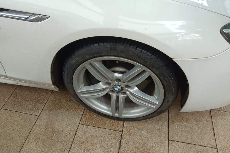 Used BMW 6 Series 2013 Facelift 640i xDrive Gran Coupe Right Front Wheel Hub