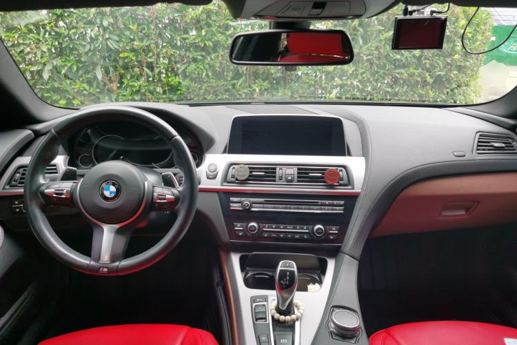 Used BMW 6 Series 2016 640i xDrive Gran Coupe Center Console