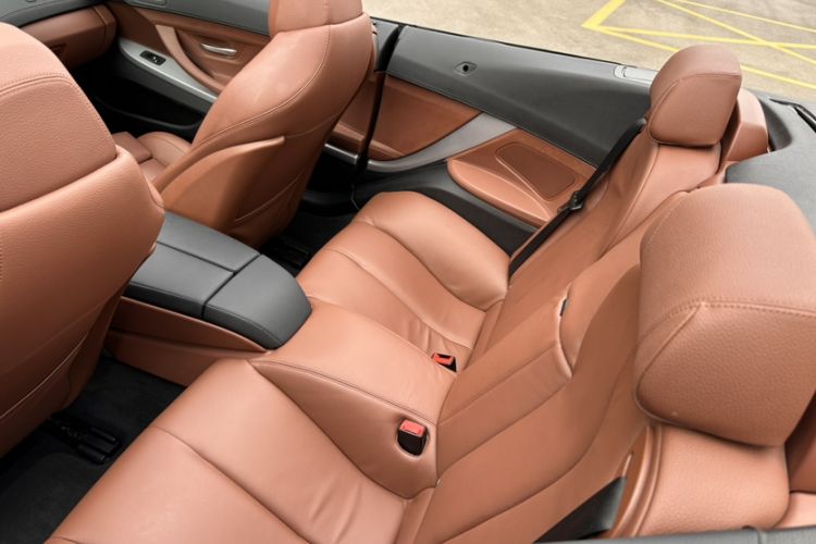 Used BMW 6 Series 2016 640i xDrive Convertible Coupé Interior 15