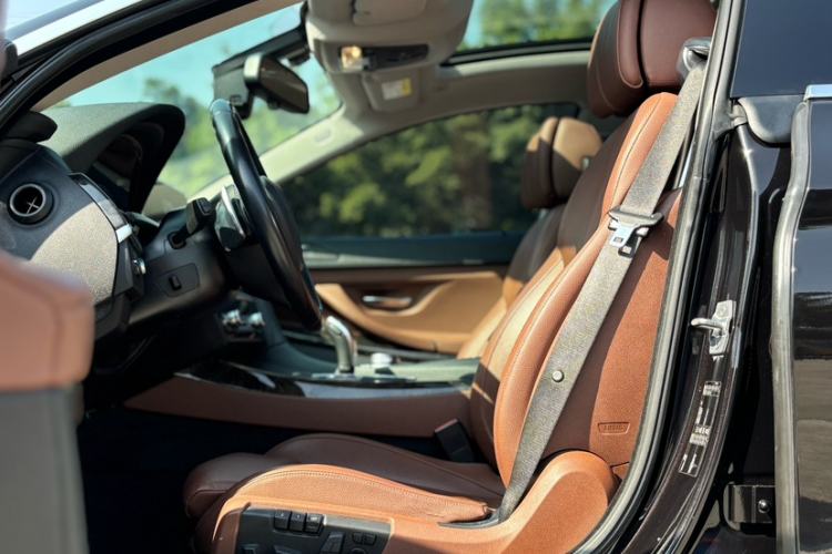 Used BMW 6 Series 2016 640i Gran Coupe Interior 2