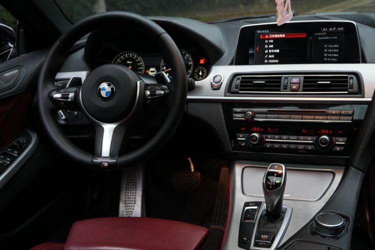 Used BMW 6 Series 2016 640i Gran Coupe Interior 2