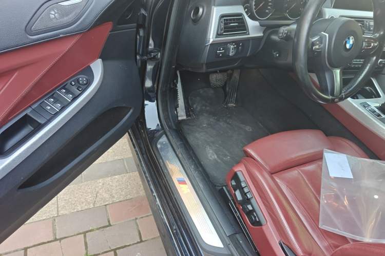 Used BMW 6 Series 2016 640i Gran Coupe Interior 3