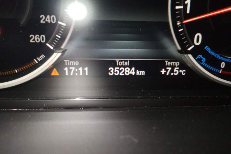 Used BMW 6 Series 2016 640i Convertible Coupe Odometer Close Up