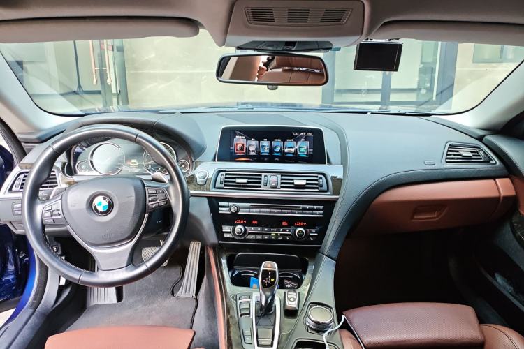 Used BMW 6 Series 2016 640i Gran Coupe Center Console