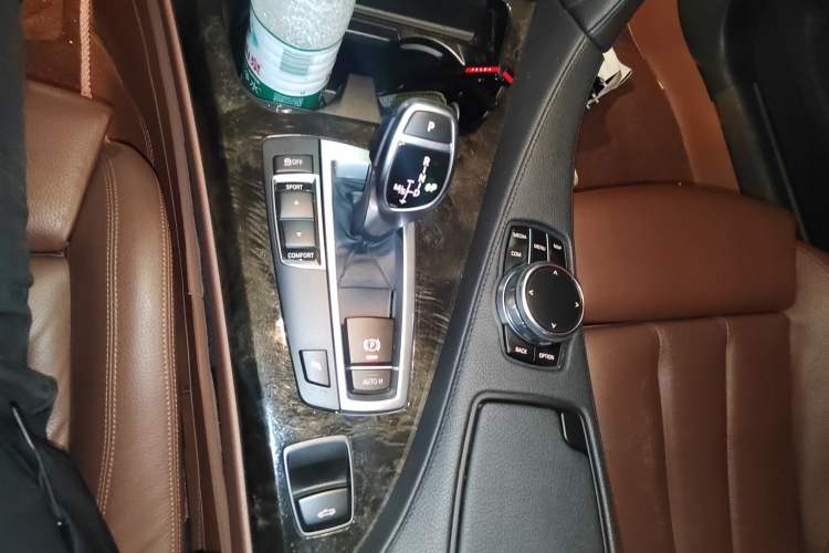Used BMW 6 Series 2016 640i Convertible Coupe Gear Lever