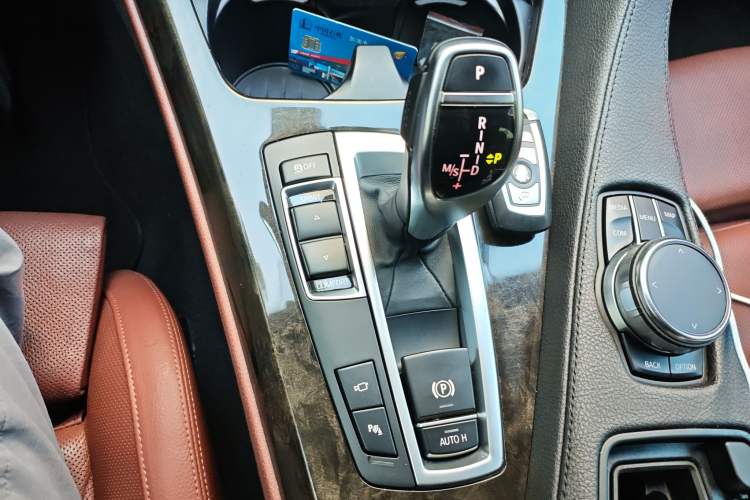 Used BMW 6 Series 2016 640i Gran Coupe Gear Lever
