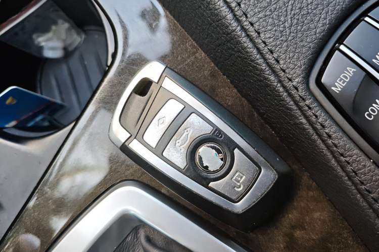 Used BMW 6 Series 2016 640i Gran Coupe Vehicle Key