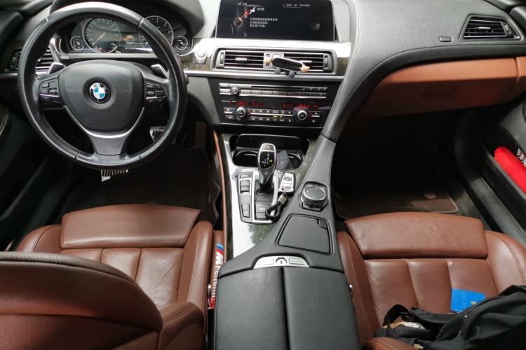 Used BMW 6 Series 2016 640i Gran Coupe Center Console