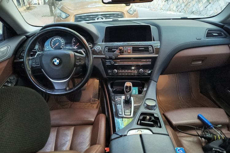 Used BMW 6 Series 2016 640i Gran Coupe Center Console