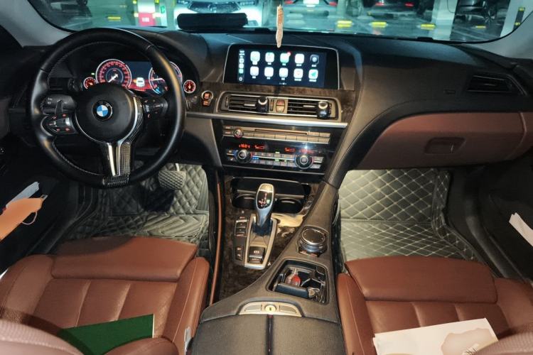 Used BMW 6 Series 2016 640i xDrive Gran Coupe Center Console