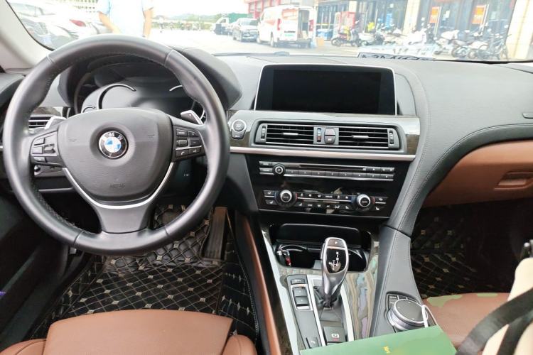 Used BMW 6 Series 2016 640i Gran Coupe Center Console