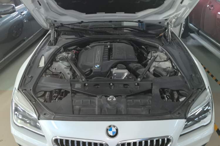 Used BMW 6 Series 2016 640i Coupe Engine Bay