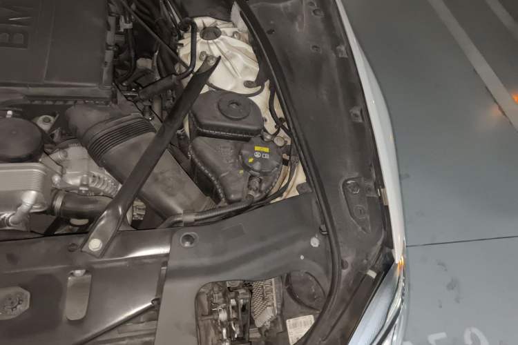 Used BMW 6 Series 2016 640i xDrive Gran Coupe Engine Bay Left