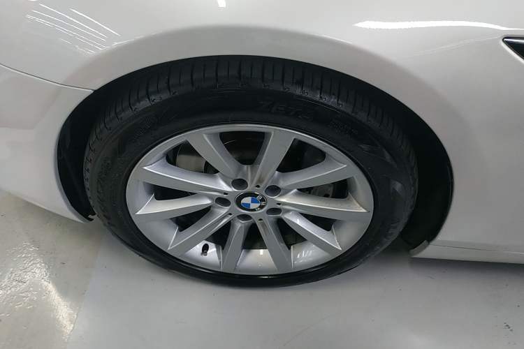 Used BMW 6 Series 2016 640i Gran Coupe Exterior 5