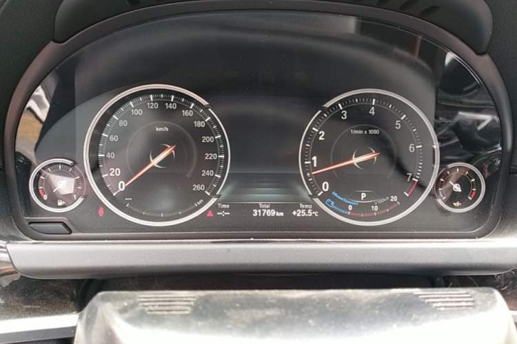 Used BMW 6 Series 2016 640i Convertible Coupe Instrument Cluster
